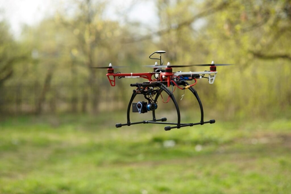 Drone em operação florestal