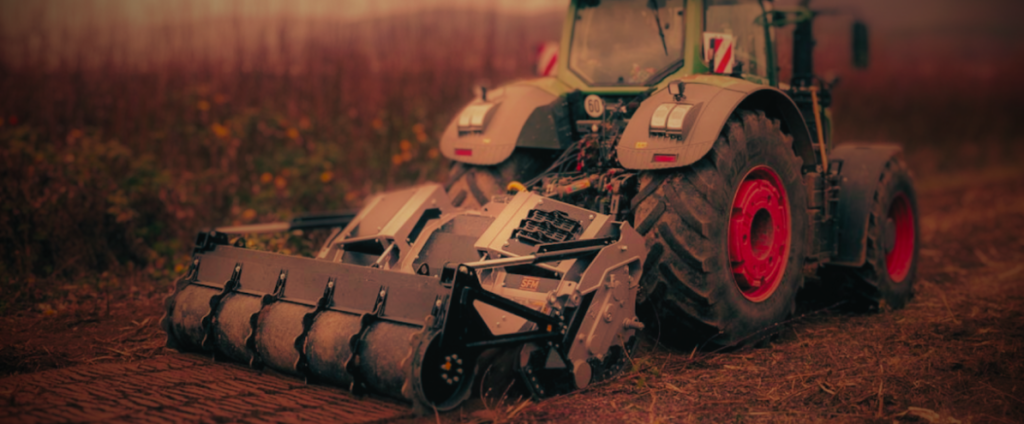 Triturador de pedras e preparo de solo: conheça a versatilidade das Fresas FAE 2 Triturando pedras e tocos